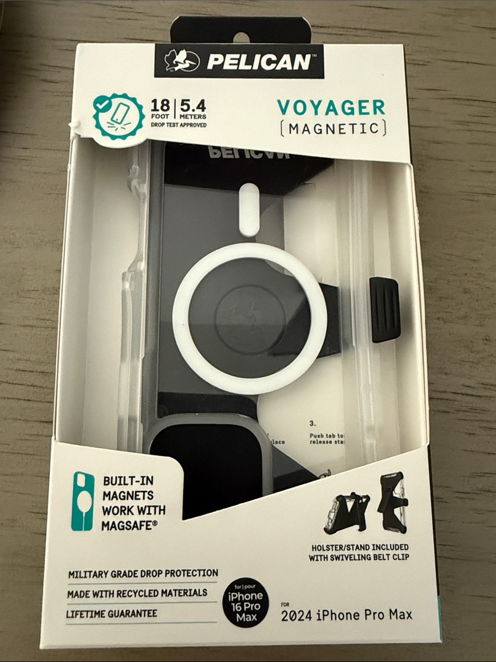 Voyager Magnetic Case for iPhone 16 Pro Max – Black/White phone case clear.